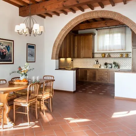 Vecchietto Sleeps 11 Villa *